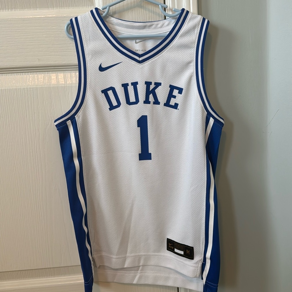 Boys Nike dri fit size M Duke Jersey